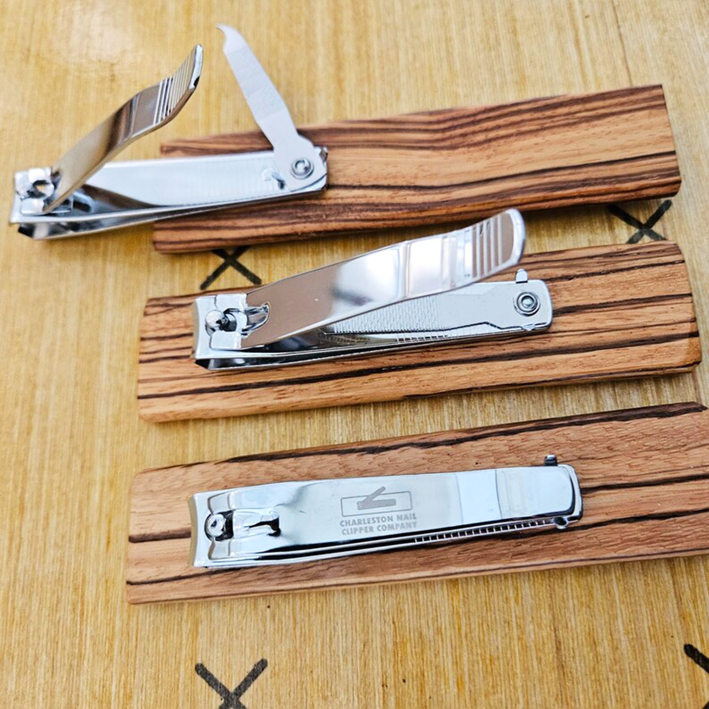 Charleston Nail Clippers - Zebra Wood